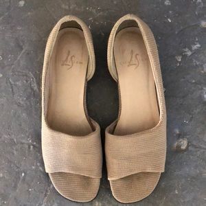 Life Stride Shoes Women's Size 7.5‎ Tan Brown Open Toe Slip On